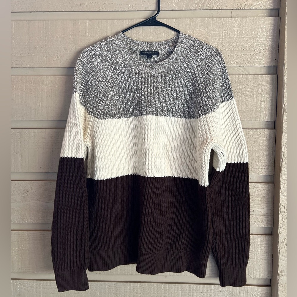 Banana Republic wool blend knit crew neck sweater